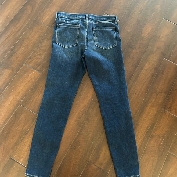New Vince Camuto Jean only worn once. Dark denim in excellent condition! - Picture 3 of 3